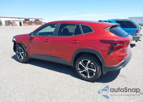 2024 Chevrolet Trax 1Rs z USA, uszkodzony, nr VIN KL77LGE2XRC117439